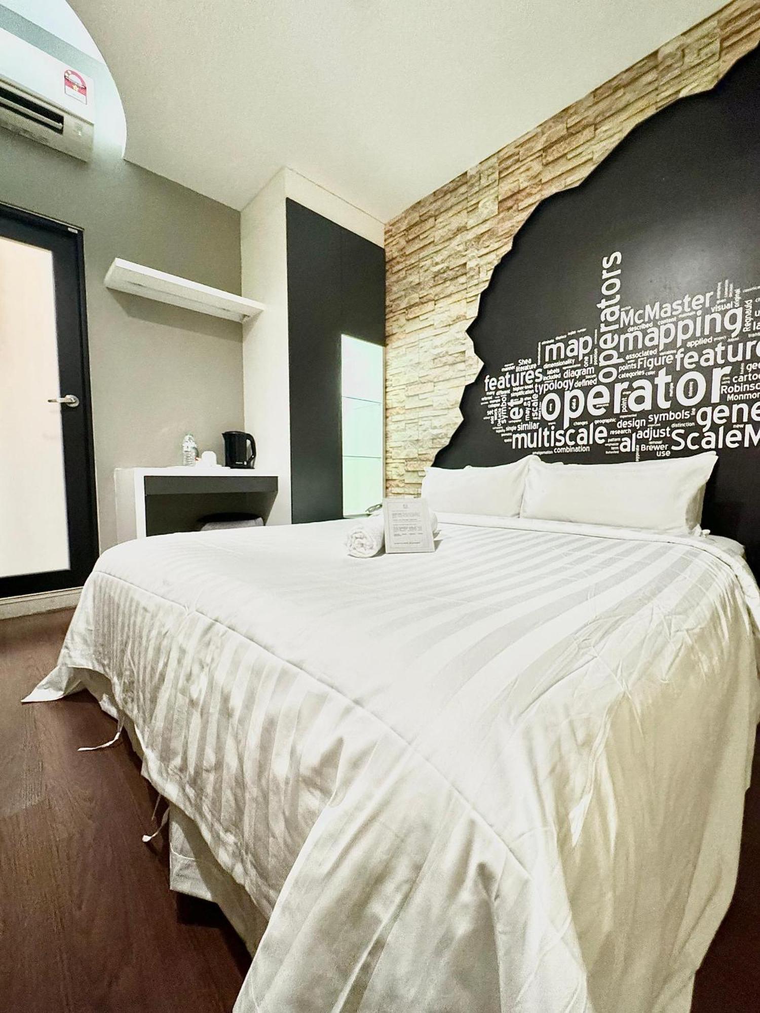 Chariton Hotel Nusa Bestari 新山 外观 照片