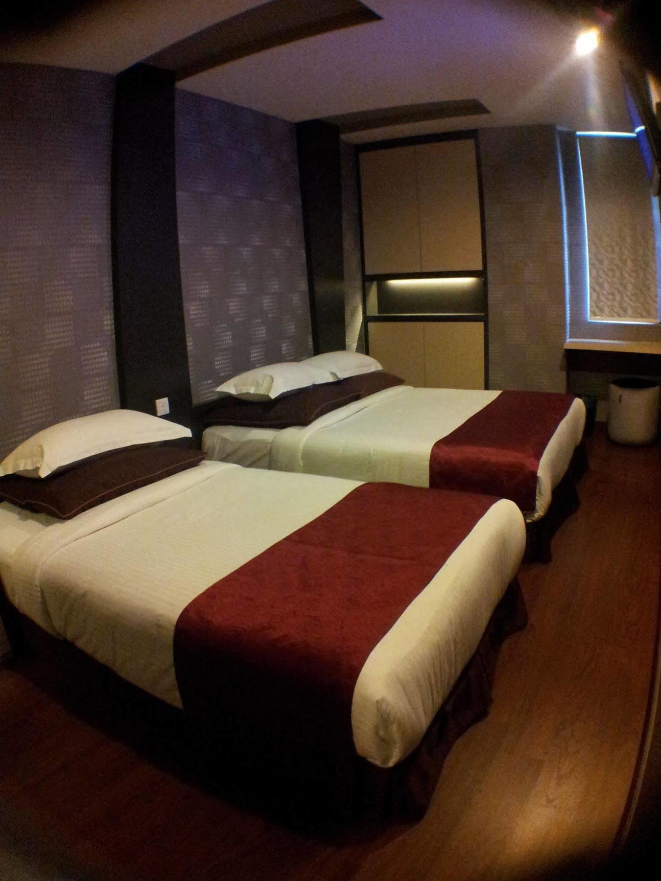 Chariton Hotel Nusa Bestari 新山 外观 照片