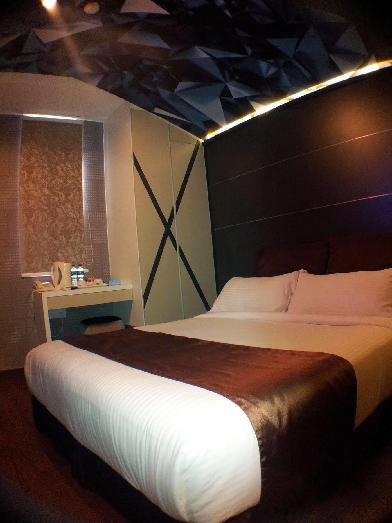 Chariton Hotel Nusa Bestari 新山 外观 照片