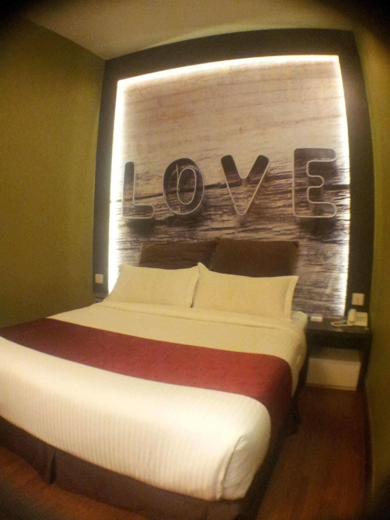 Chariton Hotel Nusa Bestari 新山 外观 照片