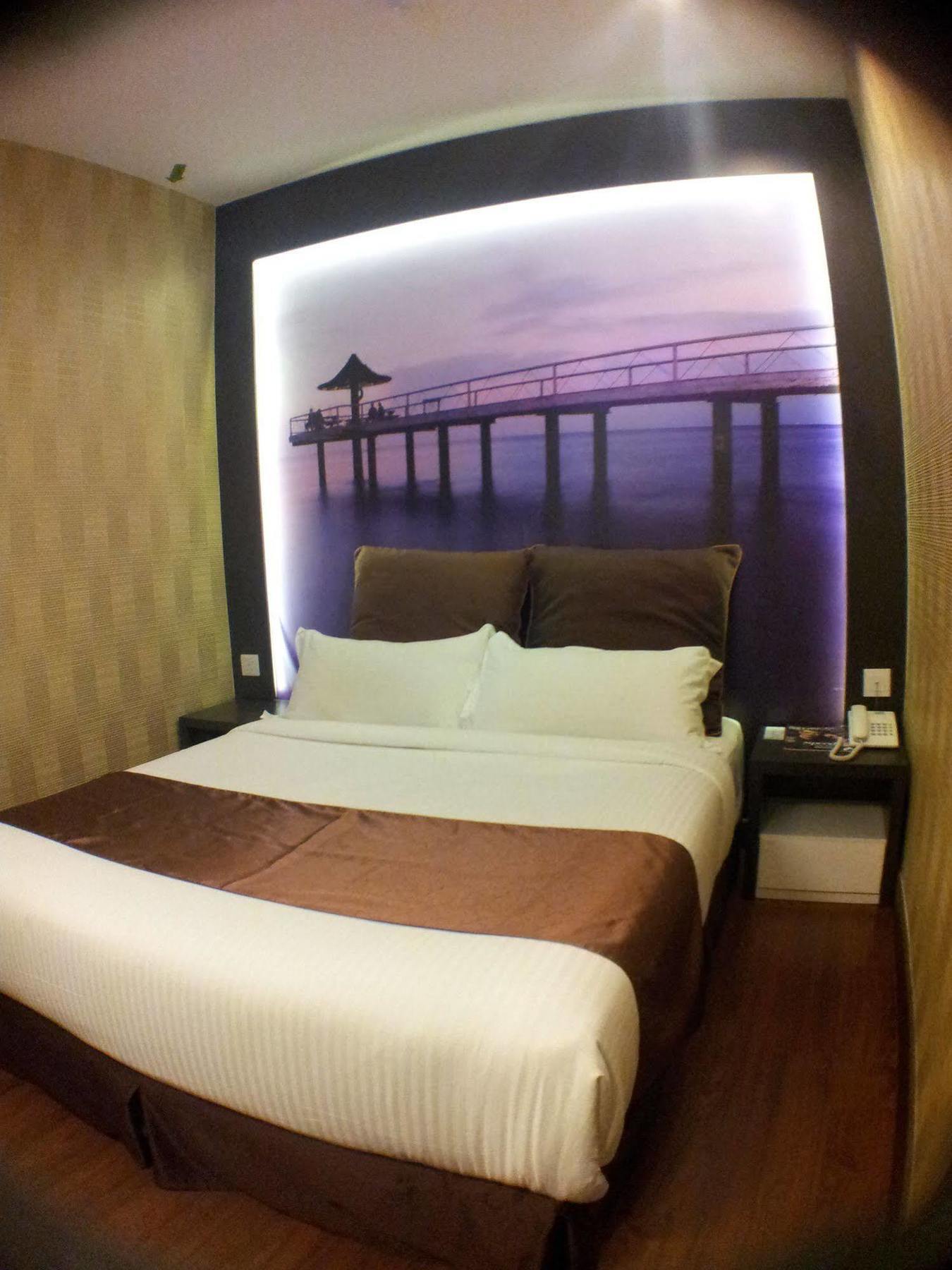 Chariton Hotel Nusa Bestari 新山 外观 照片