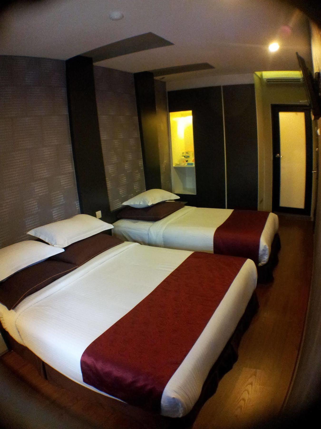Chariton Hotel Nusa Bestari 新山 外观 照片