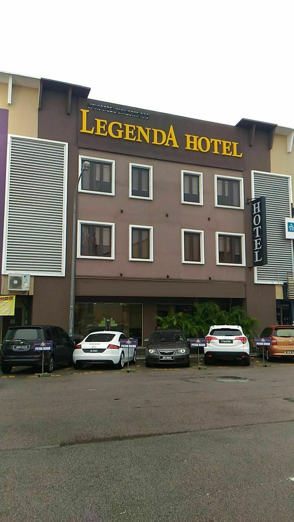 Chariton Hotel Nusa Bestari 新山 外观 照片